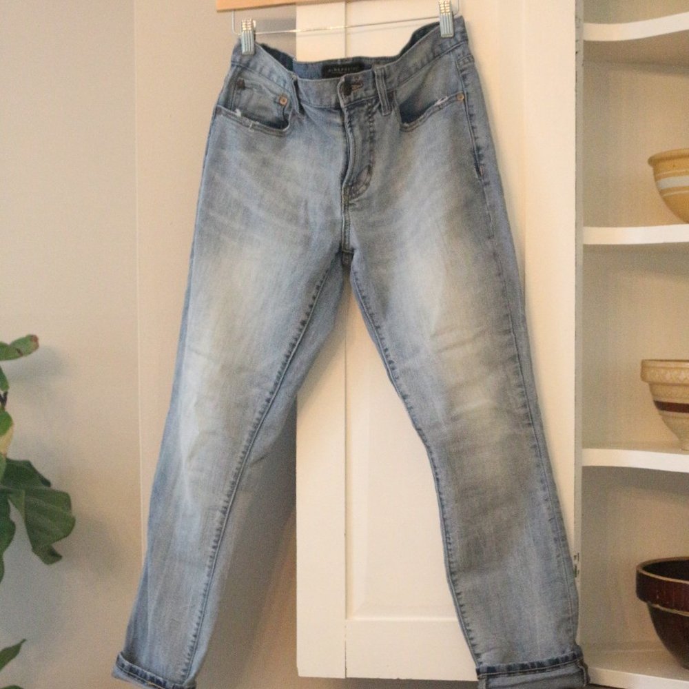 Aeropostale Slim Taper Light Wash Jeans